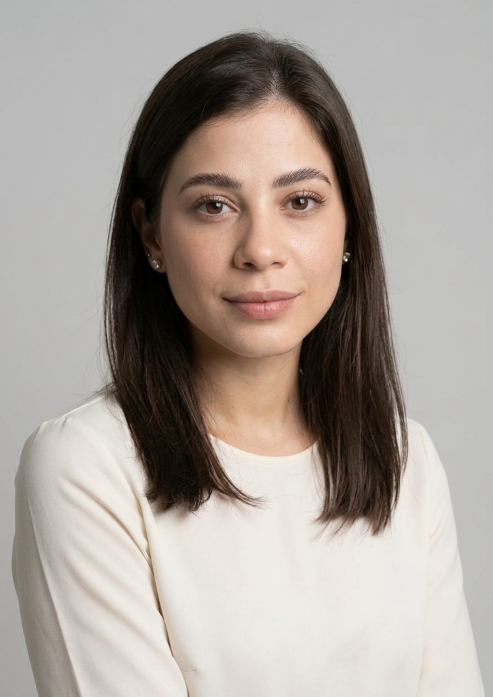 Dra. Lethícia Cordeiro